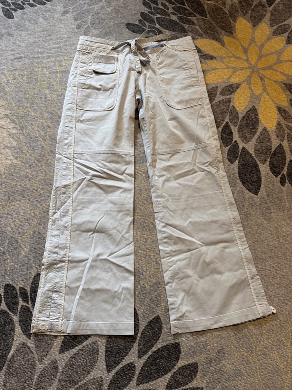 BCBGMaxAzria light blue/gray Cotton Blend capri Pants